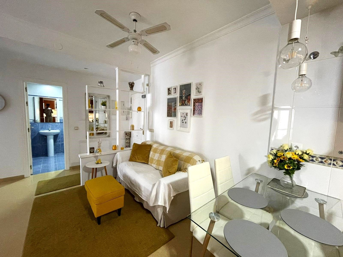 3 Bed Apartment for sale in San Luis De Sabinillas Costa Del Sol, Málaga, Spain