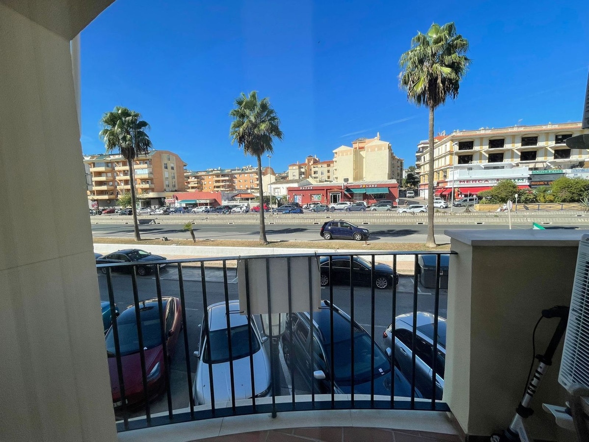 3 Bed Apartment for sale in San Luis De Sabinillas Costa Del Sol, Málaga, Spain