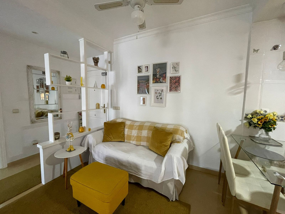 3 Bed Apartment for sale in San Luis De Sabinillas Costa Del Sol, Málaga, Spain