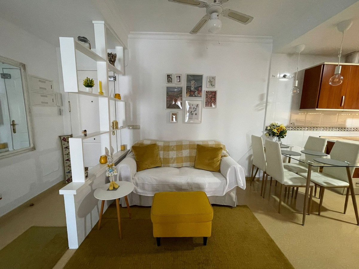 3 Bed Apartment for sale in San Luis De Sabinillas Costa Del Sol, Málaga, Spain
