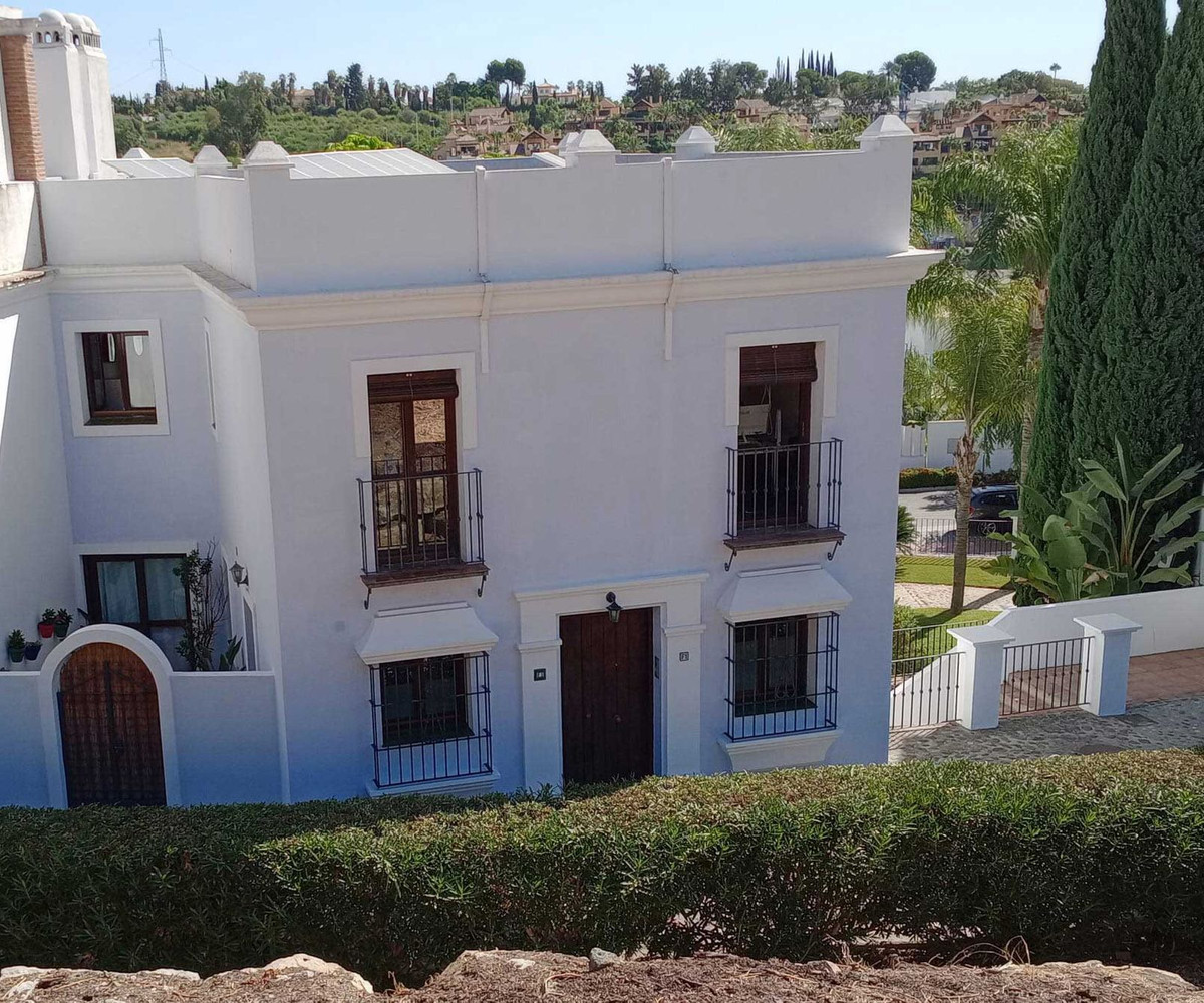 4 Bed Townhouse for sale in Estepona Costa Del Sol, Málaga, Spain