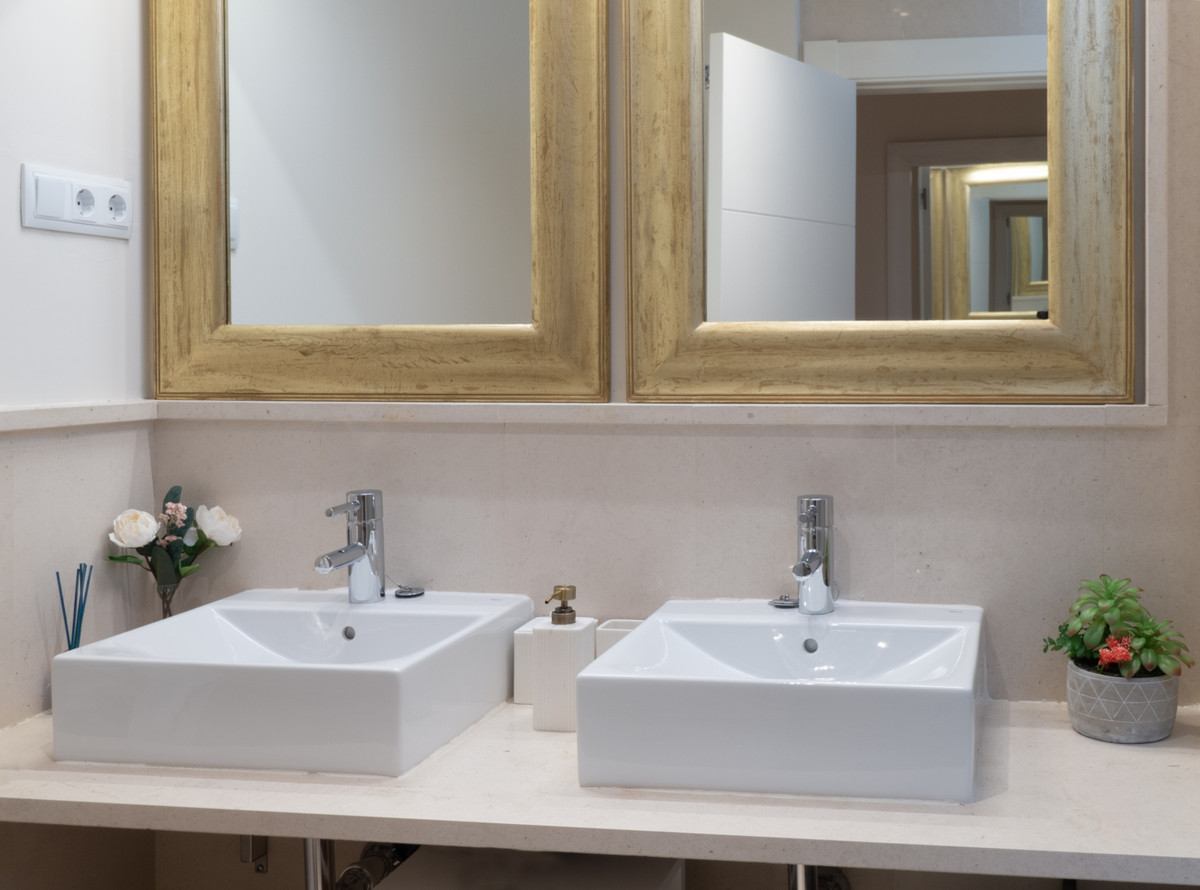 Se vende Apartamento Planta Baja de 2 dormitorios en Costa Del Sol, Málaga, España
