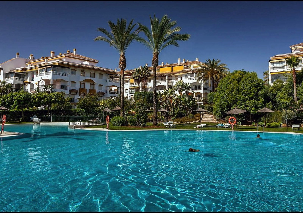 2 Bed Apartment for sale in Marbella Costa Del Sol, Málaga, Spain
