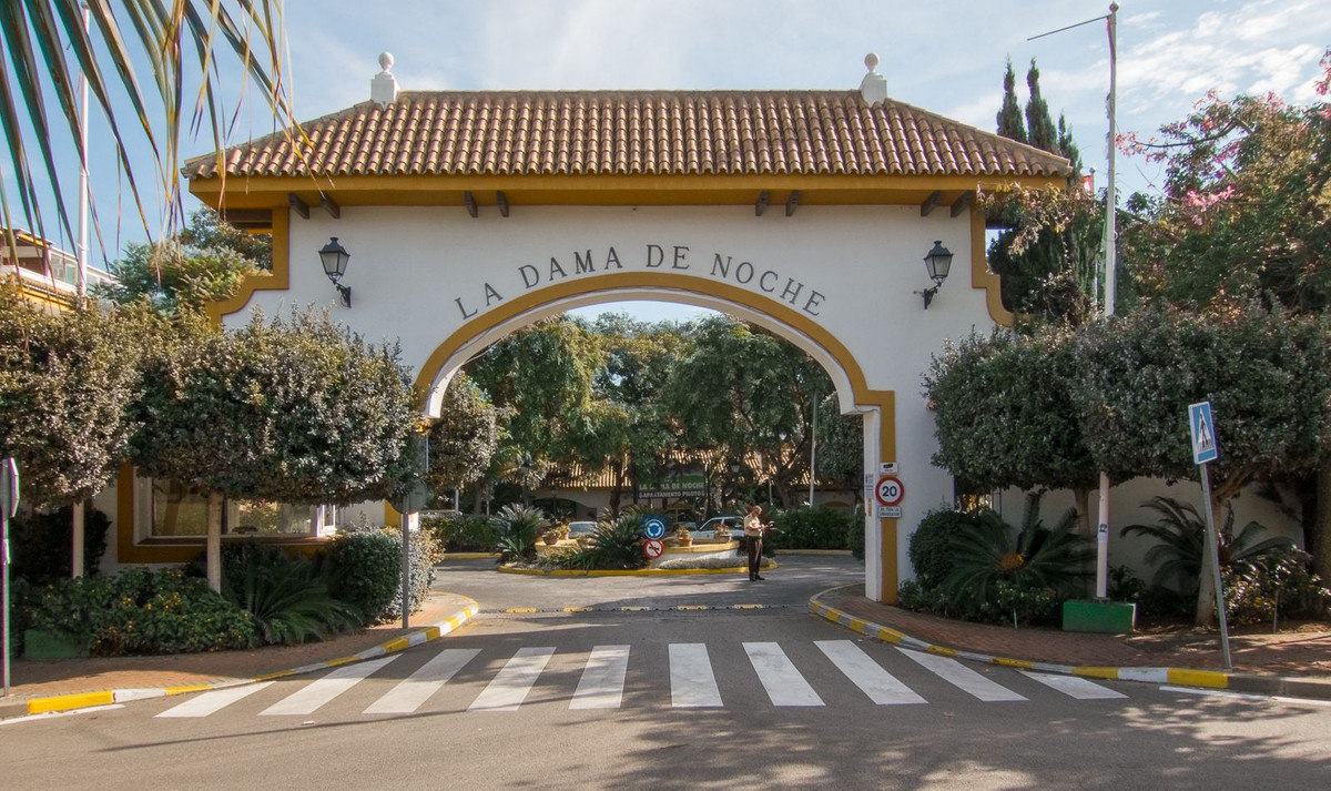 2 Bed Apartment for sale in Marbella Costa Del Sol, Málaga, Spain