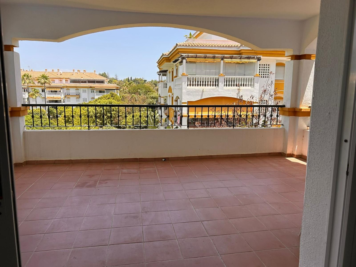 2 Bed Apartment for sale in Marbella Costa Del Sol, Málaga, Spain
