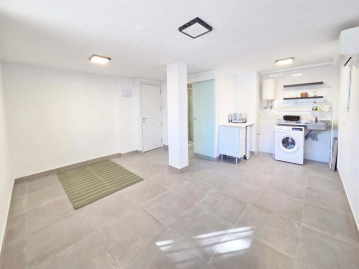 Se vende Estudio en Planta Baja  en Costa Del Sol, Málaga, España