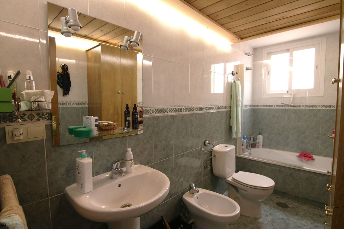 Se vende Pareada de 3 dormitorios en Costa Del Sol, Málaga, España