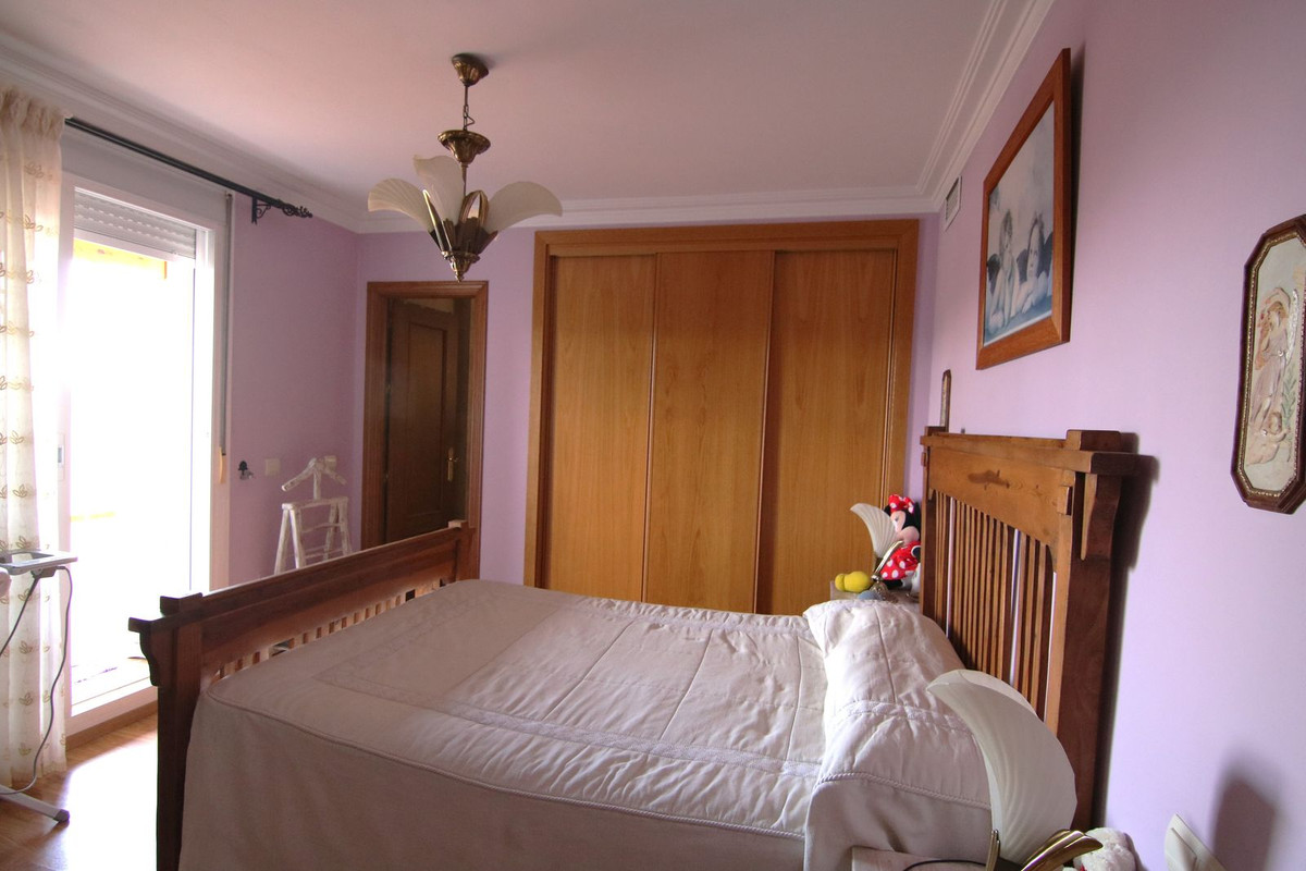 Se vende Pareada de 3 dormitorios en Costa Del Sol, Málaga, España