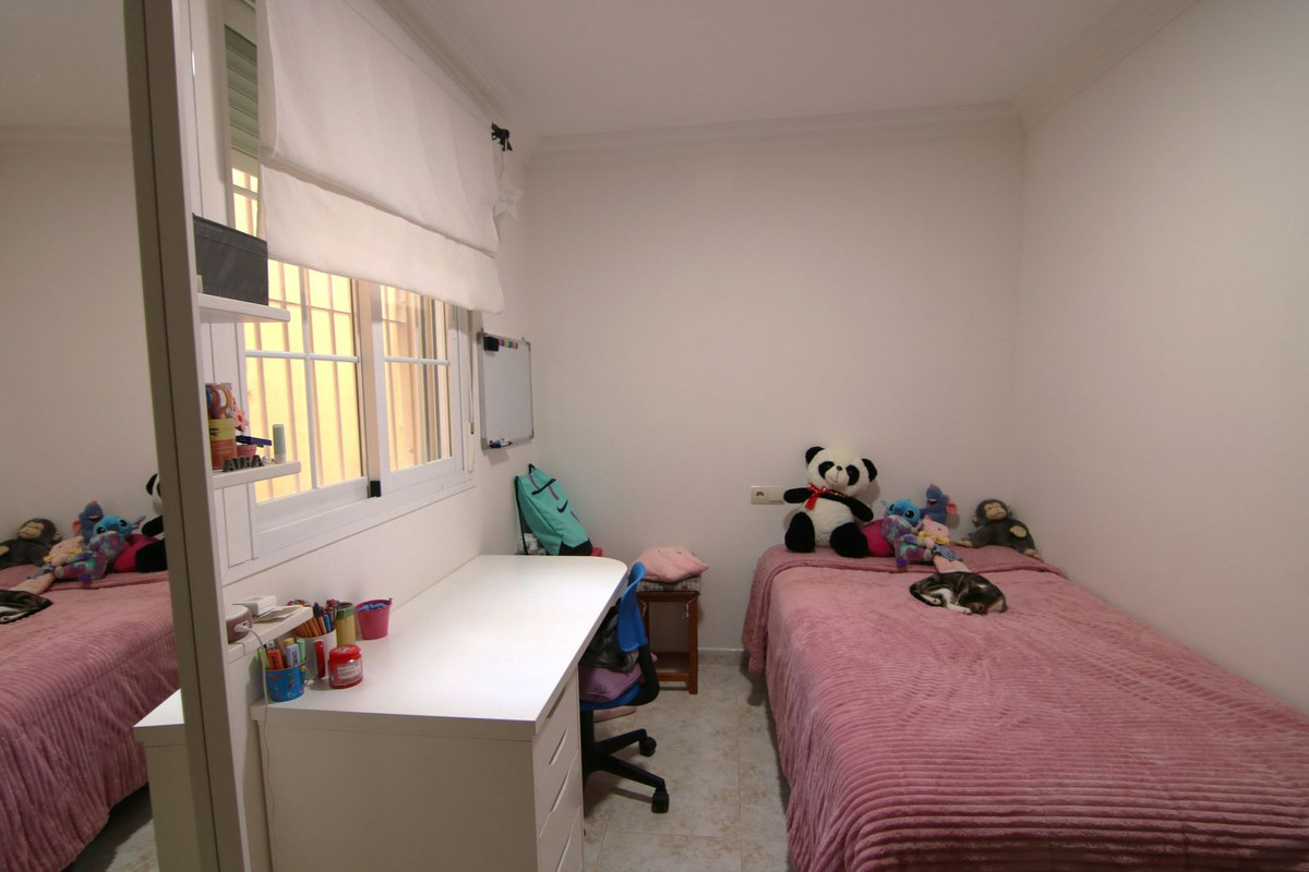 Se vende Pareada de 3 dormitorios en Costa Del Sol, Málaga, España