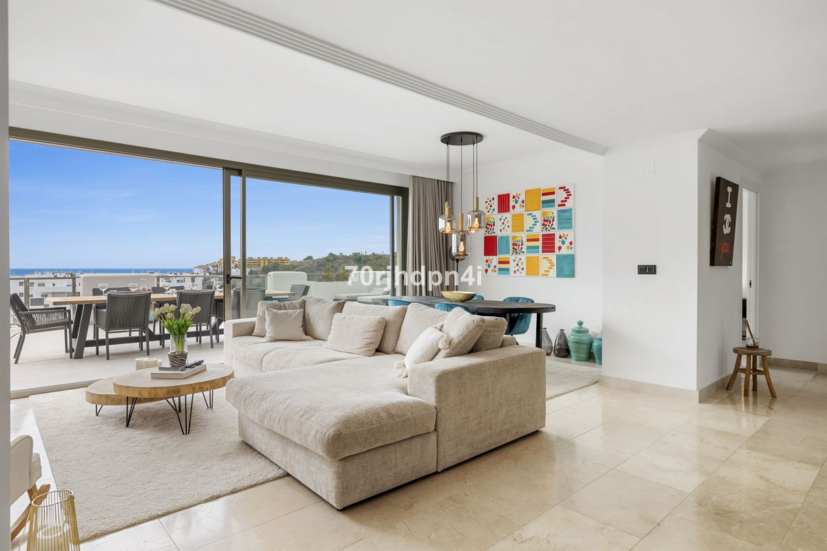3 Bed Apartment for sale in Estepona Costa Del Sol, Málaga, Spain
