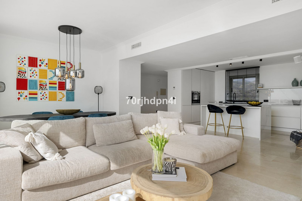 3 Bed Apartment for sale in Estepona Costa Del Sol, Málaga, Spain