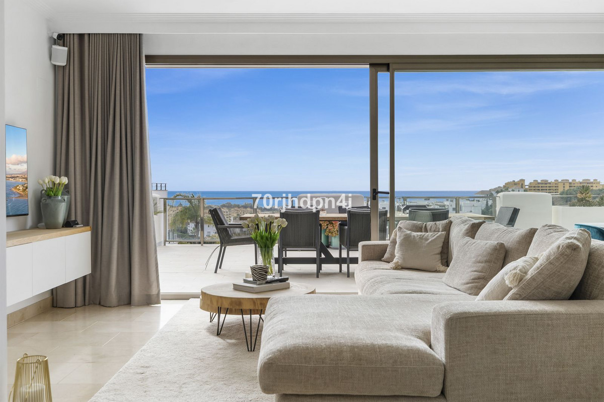 3 Bed Apartment for sale in Estepona Costa Del Sol, Málaga, Spain