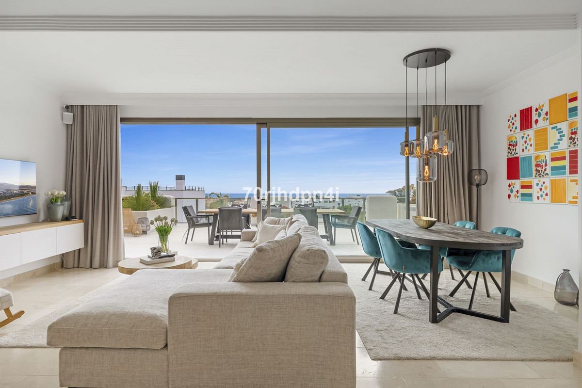 3 Bed Apartment for sale in Estepona Costa Del Sol, Málaga, Spain