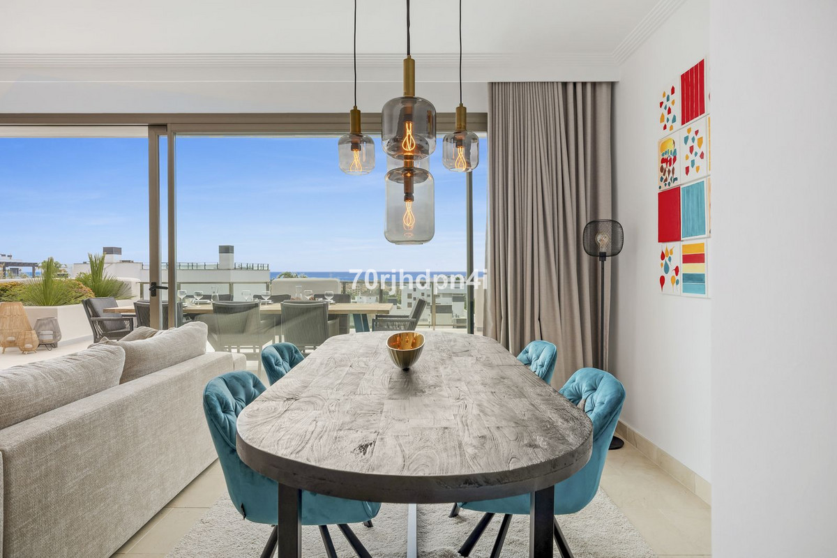 3 Bed Apartment for sale in Estepona Costa Del Sol, Málaga, Spain