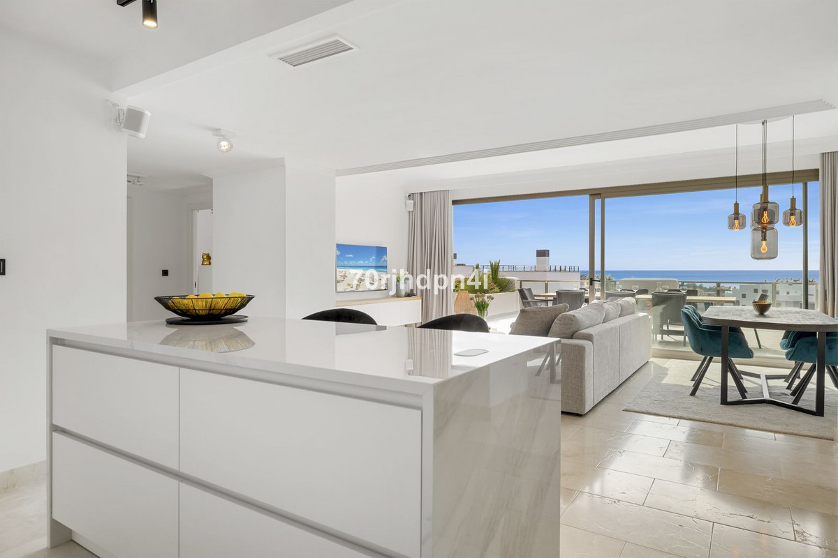 3 Bed Apartment for sale in Estepona Costa Del Sol, Málaga, Spain