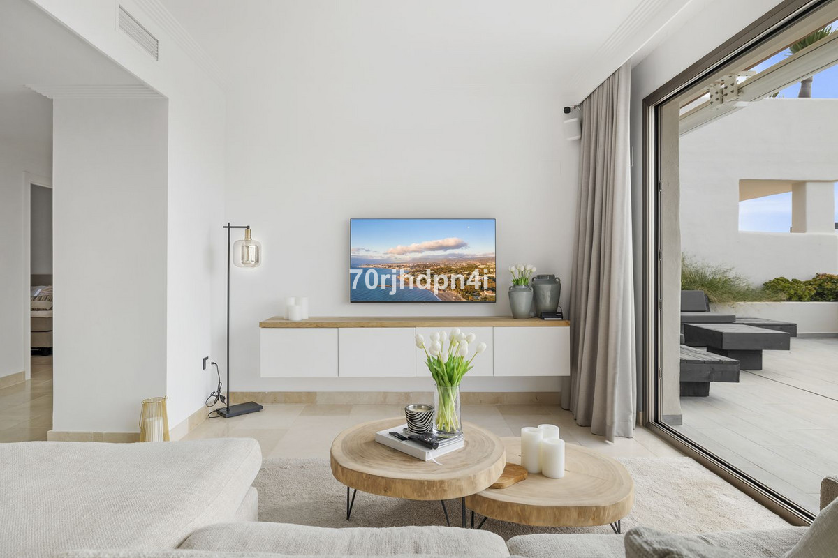 3 Bed Apartment for sale in Estepona Costa Del Sol, Málaga, Spain