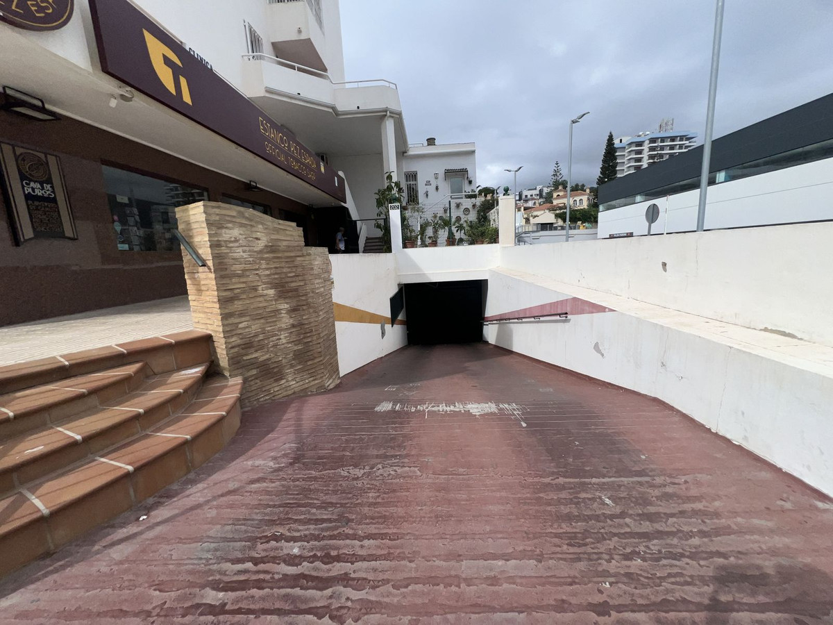 Se vende Garaje  en Costa Del Sol, Málaga, España