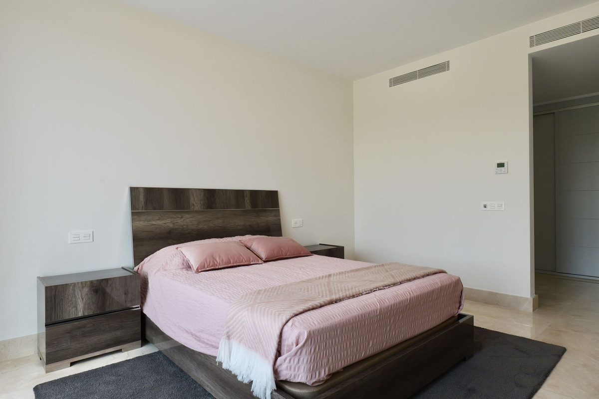 Se vende Villa - Chalet de 6 dormitorios en Costa Del Sol, Málaga, España