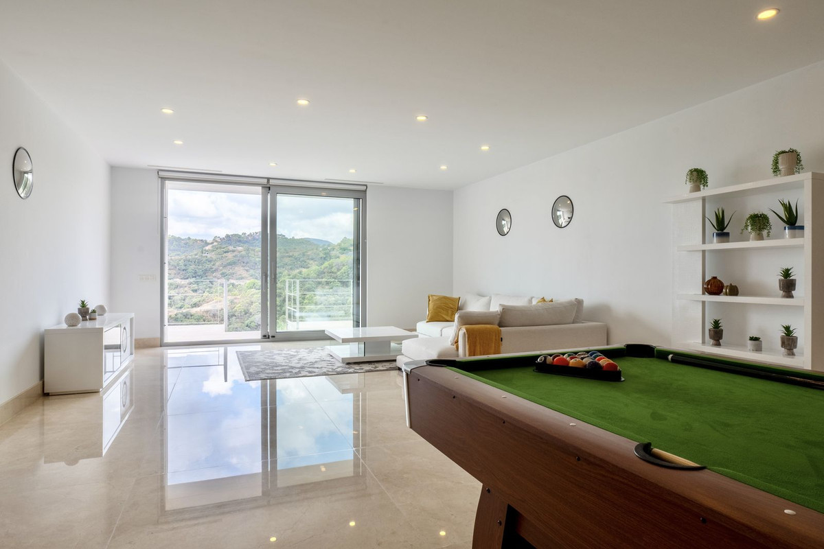 Se vende Villa - Chalet de 6 dormitorios en Costa Del Sol, Málaga, España