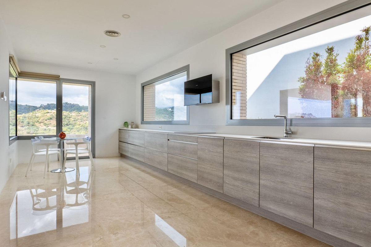 Se vende Villa - Chalet de 6 dormitorios en Costa Del Sol, Málaga, España