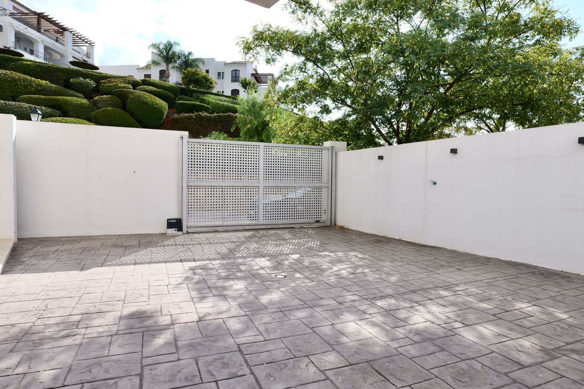 Se vende Villa - Chalet de 6 dormitorios en Costa Del Sol, Málaga, España