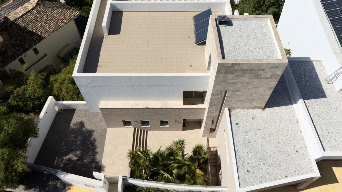 Se vende Villa - Chalet de 6 dormitorios en Costa Del Sol, Málaga, España