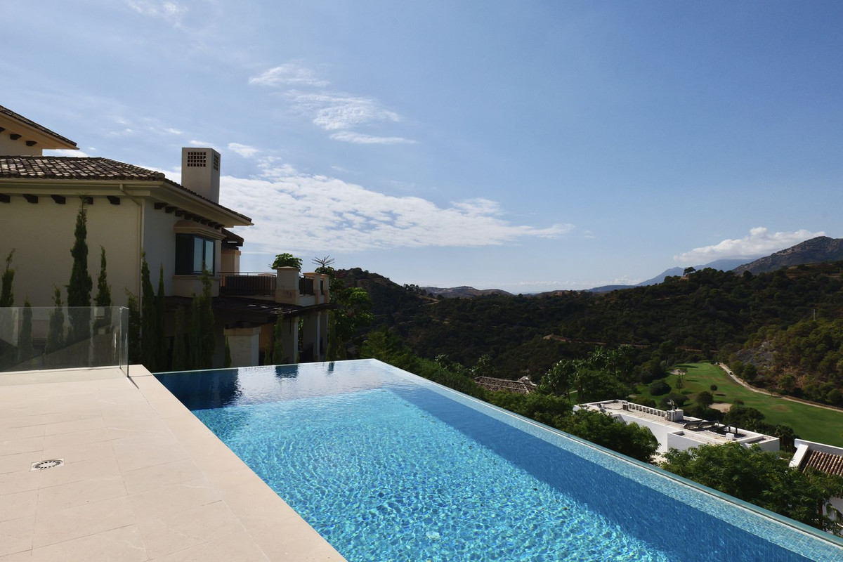 Se vende Villa - Chalet de 6 dormitorios en Costa Del Sol, Málaga, España