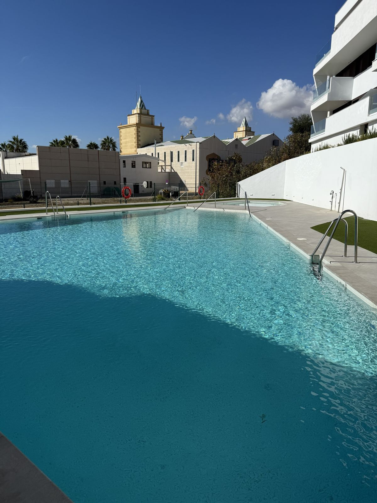 1 Bed Apartment for sale in Estepona Costa Del Sol, Málaga, Spain