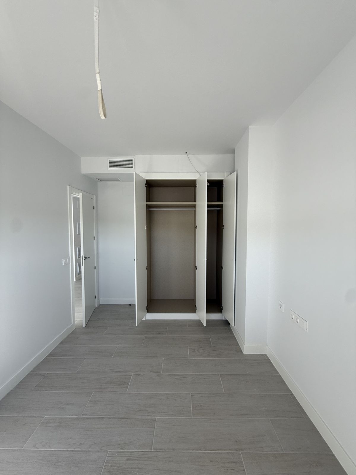 1 Bed Apartment for sale in Estepona Costa Del Sol, Málaga, Spain