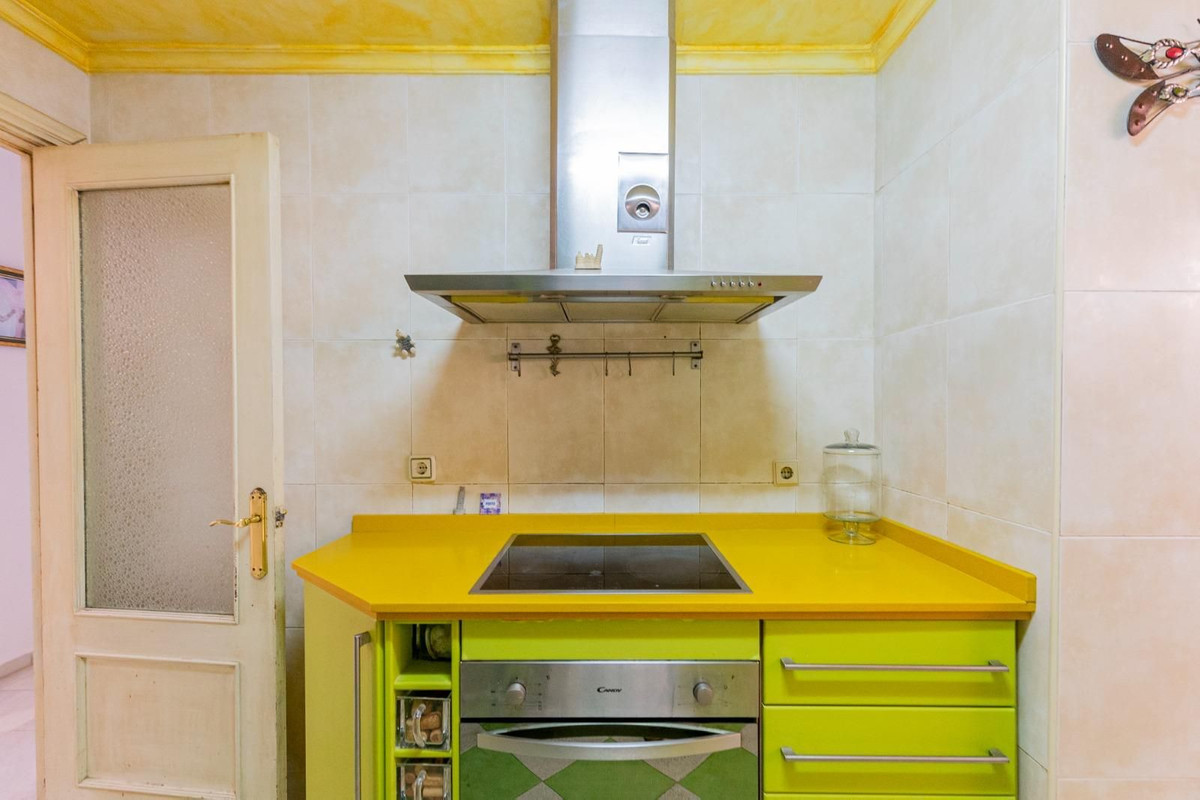 Se vende Apartamento Planta Media de 2 dormitorios en Costa Del Sol, Málaga, España