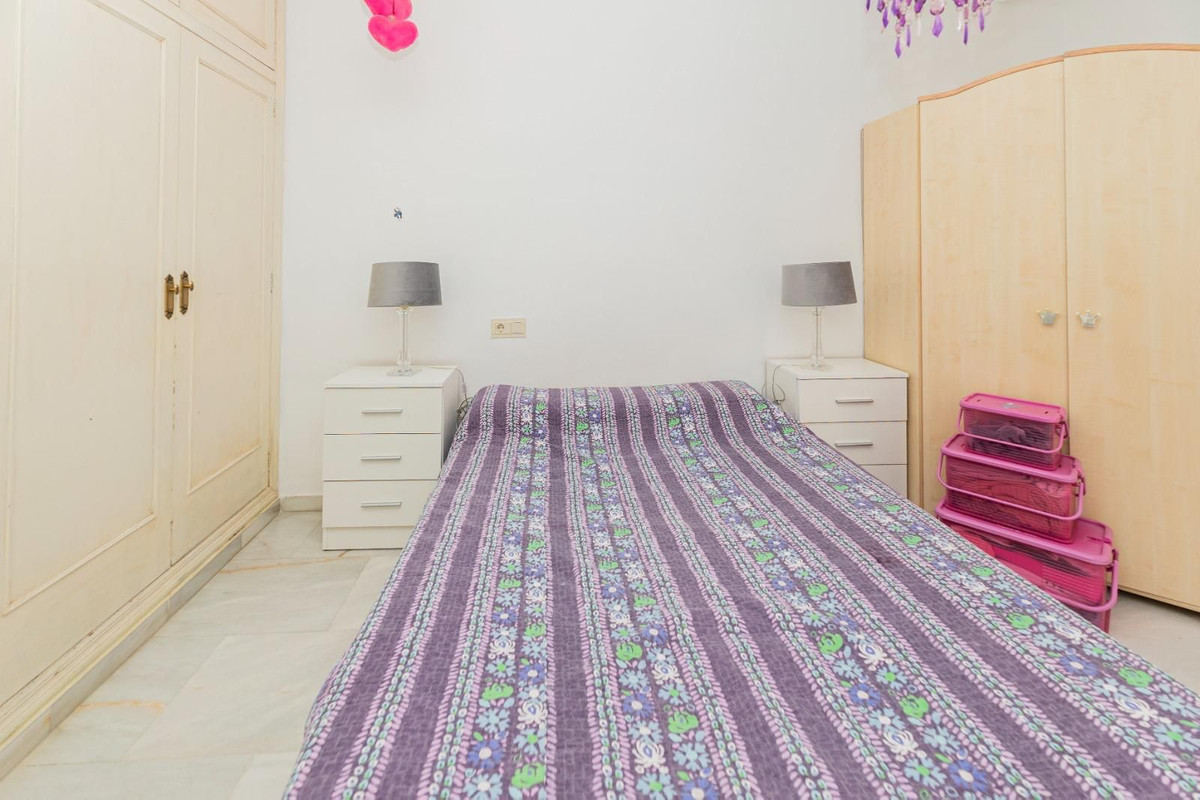 Se vende Apartamento Planta Media de 2 dormitorios en Costa Del Sol, Málaga, España