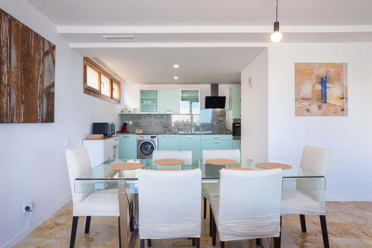 3 Bed Apartment for sale in Altos De Los Monteros Costa Del Sol, Málaga, Spain