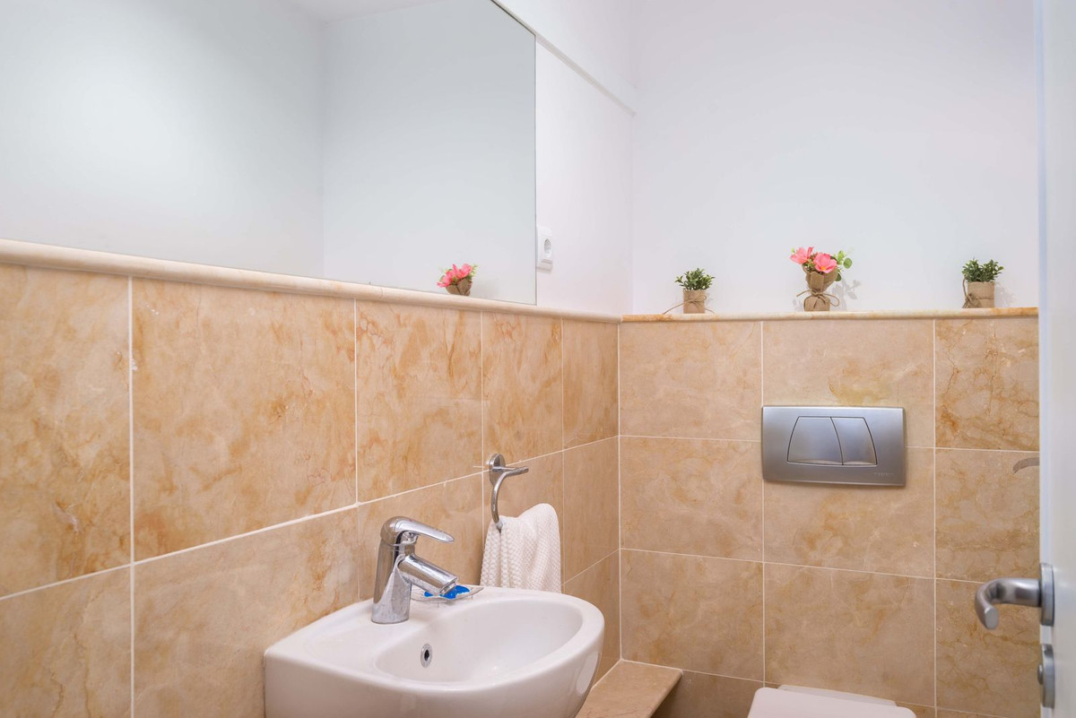 3 Bed Apartment for sale in Altos De Los Monteros Costa Del Sol, Málaga, Spain