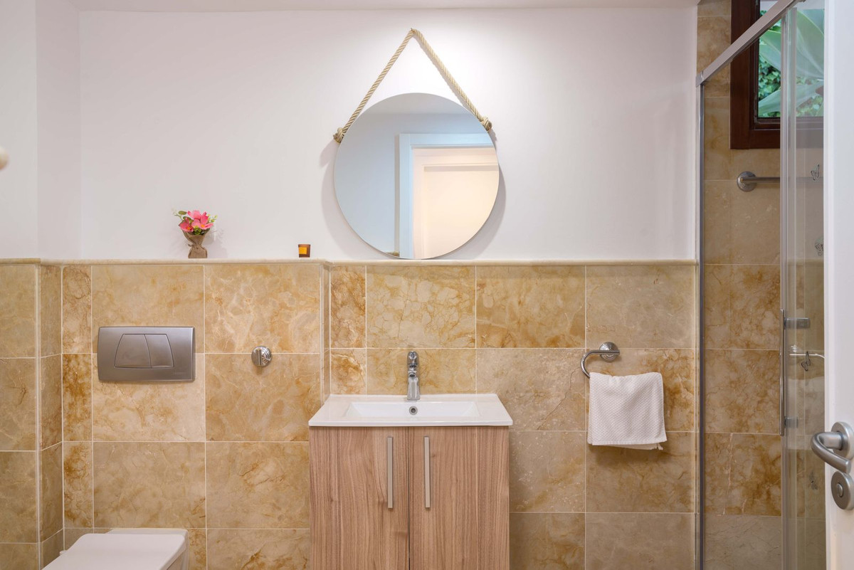 3 Bed Apartment for sale in Altos De Los Monteros Costa Del Sol, Málaga, Spain