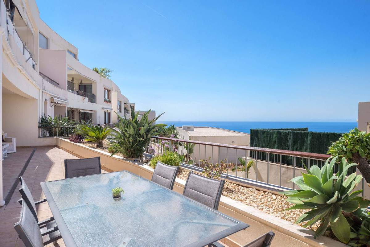 3 Bed Apartment for sale in Altos De Los Monteros Costa Del Sol, Málaga, Spain