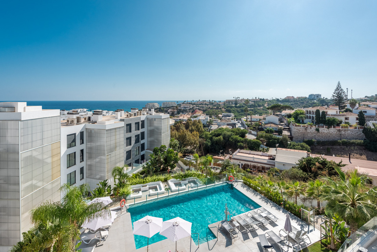 2 Bed Apartment for sale in Fuengirola Costa Del Sol, Málaga, Spain