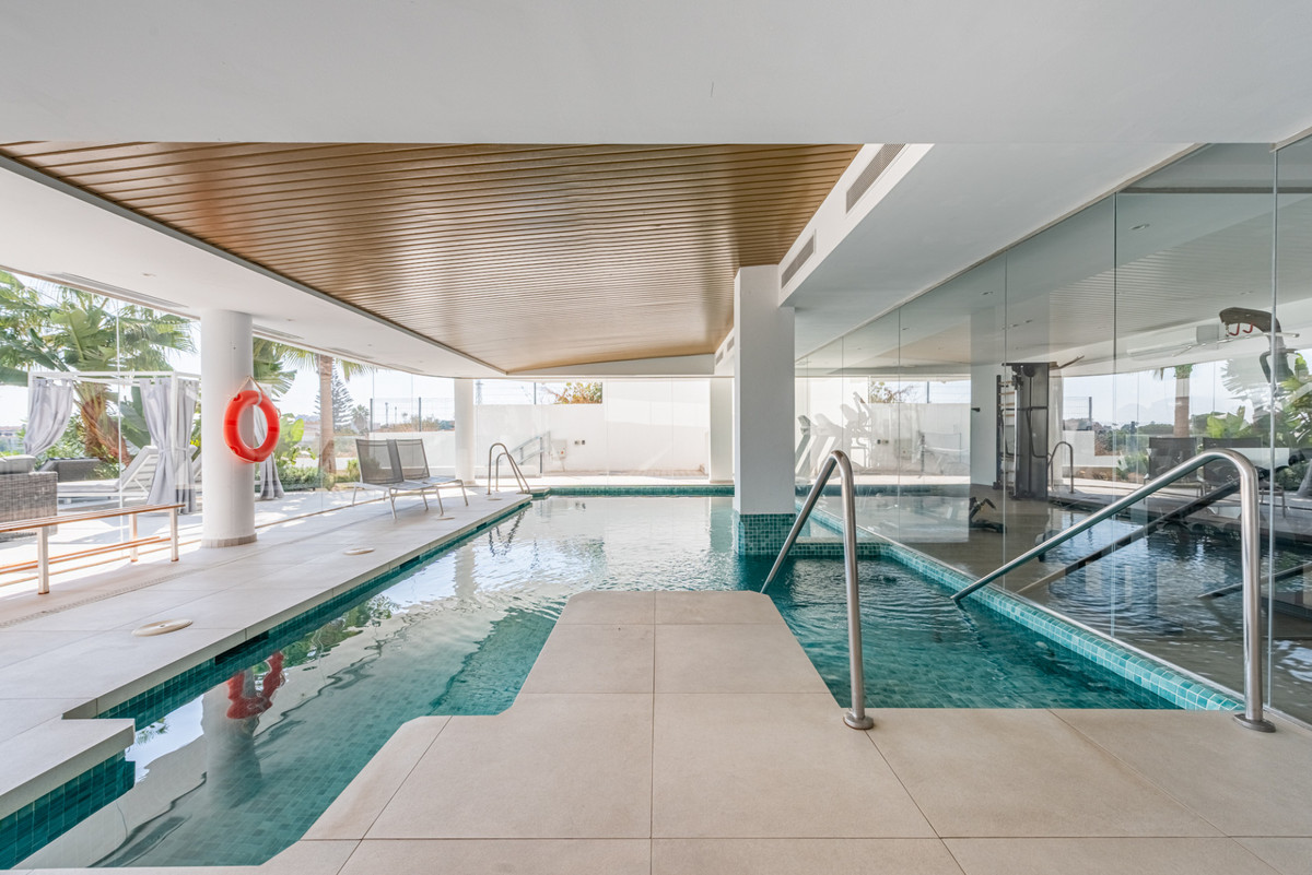 2 Bed Apartment for sale in Fuengirola Costa Del Sol, Málaga, Spain