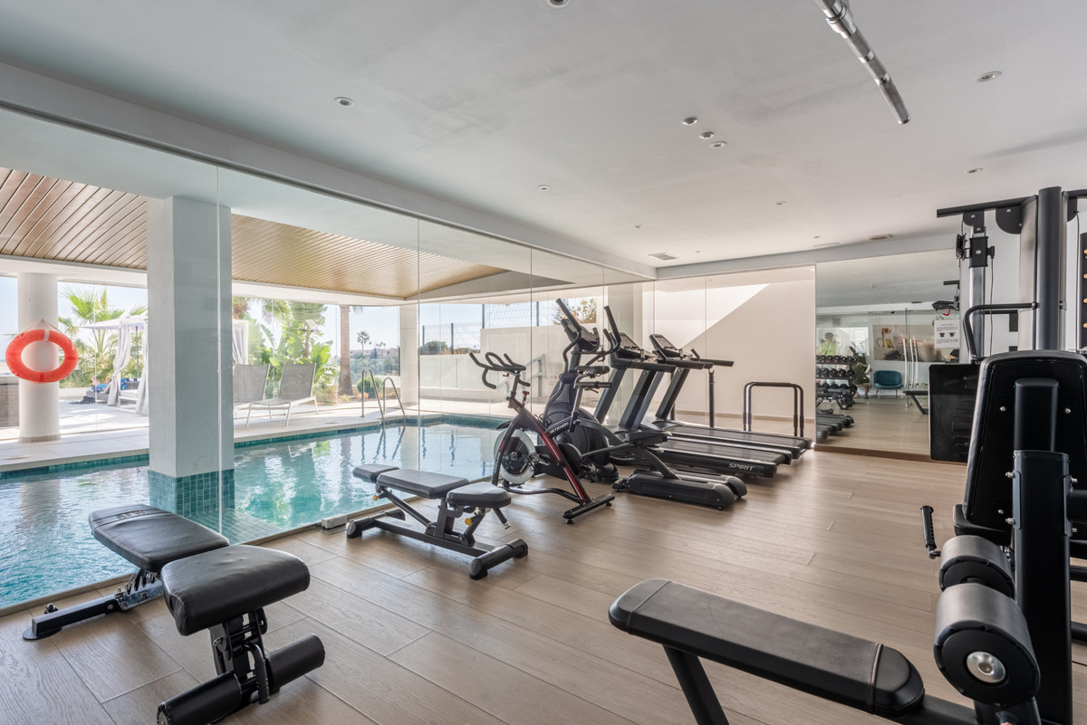 2 Bed Apartment for sale in Fuengirola Costa Del Sol, Málaga, Spain