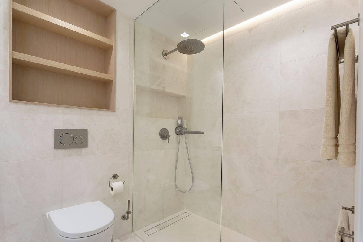 2 Bed Apartment for sale in Guadalmina Alta Costa Del Sol, Málaga, Spain