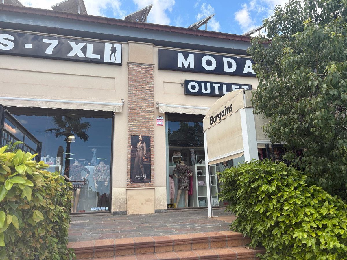 Commercial unit for sale in La Finca Golf Costa Blanca, Alicante, Spain