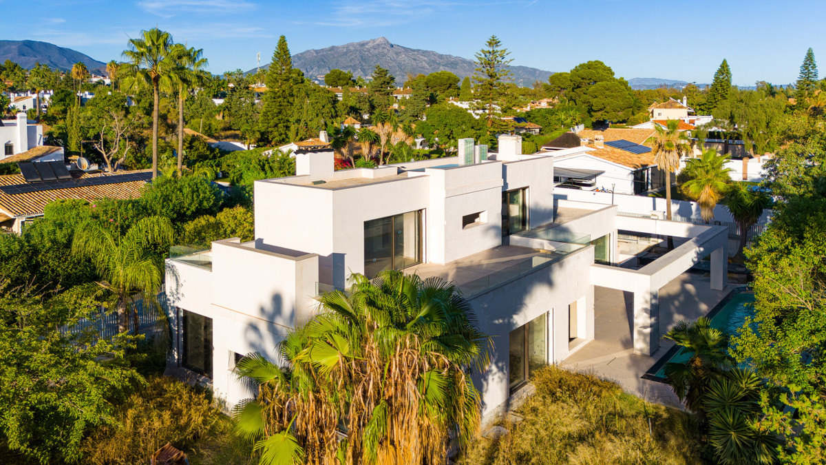 4 Bed Townhouse for sale in Guadalmina Baja Costa Del Sol, Málaga, Spain