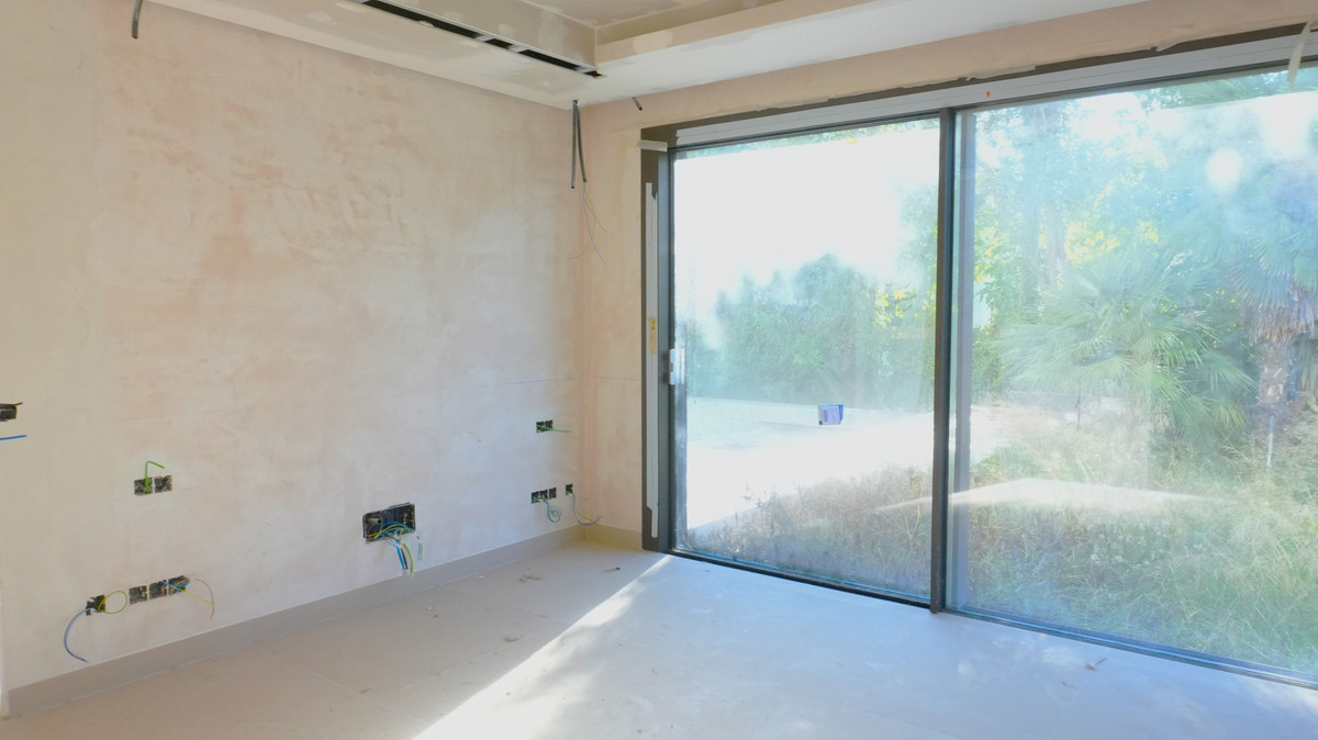 Se vende Villa - Chalet de 4 dormitorios en Costa Del Sol, Málaga, España