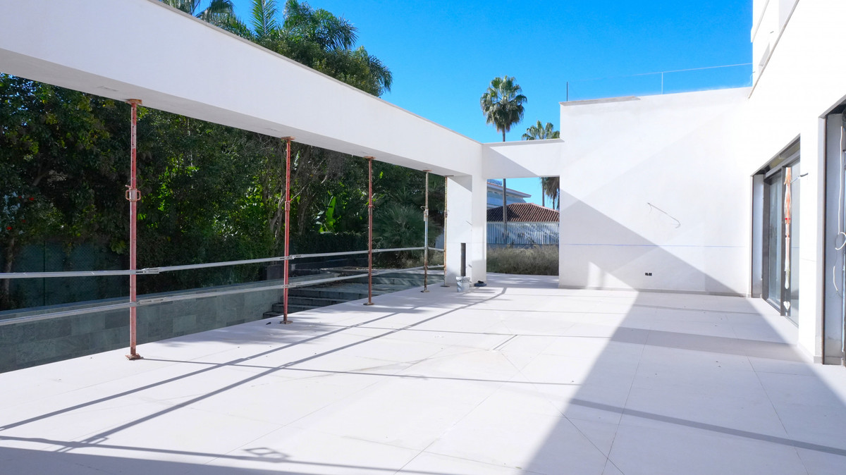 Se vende Villa - Chalet de 4 dormitorios en Costa Del Sol, Málaga, España