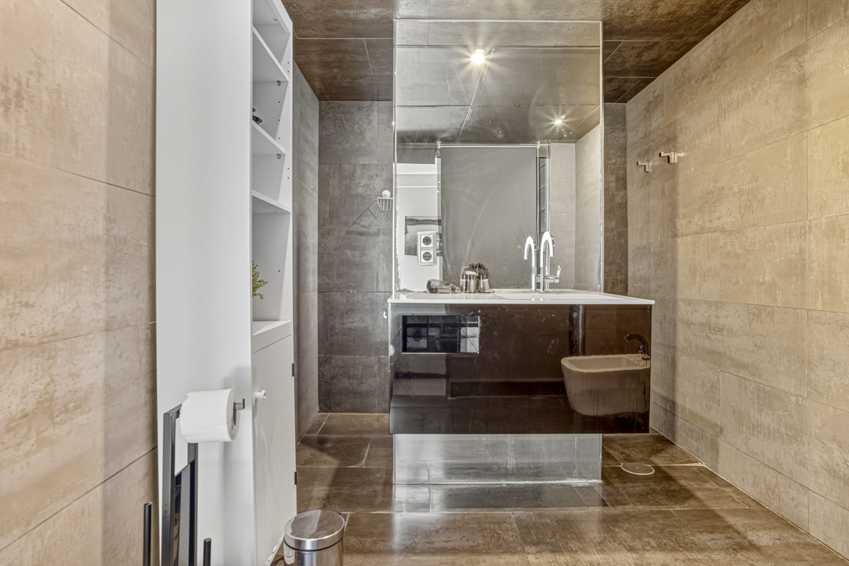 1 Bed Apartment for sale in Puerto Banús Costa Del Sol, Málaga, Spain