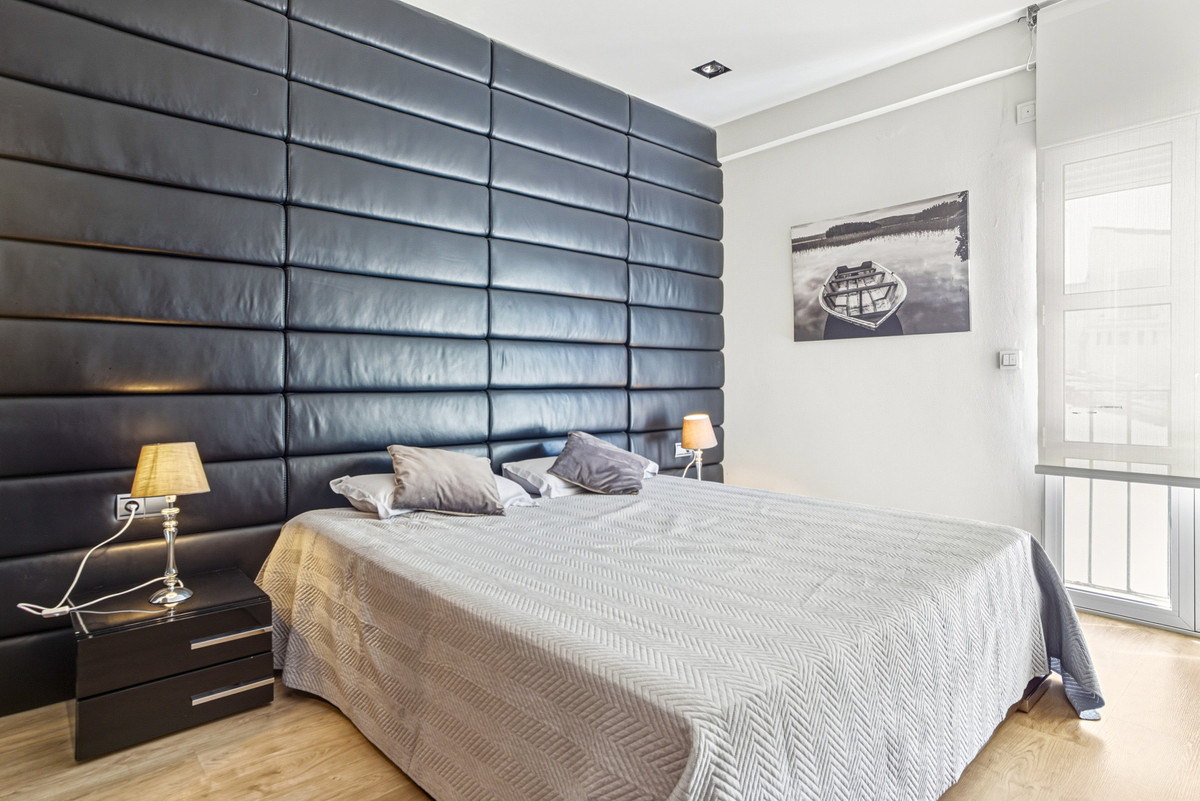 1 Bed Apartment for sale in Puerto Banús Costa Del Sol, Málaga, Spain