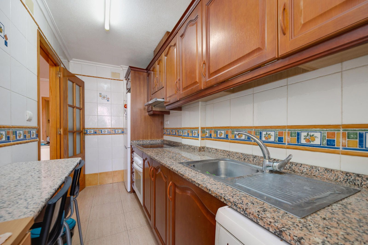 Se vende Apartamento Planta Media de 3 dormitorios en Costa Blanca, Alicante, España