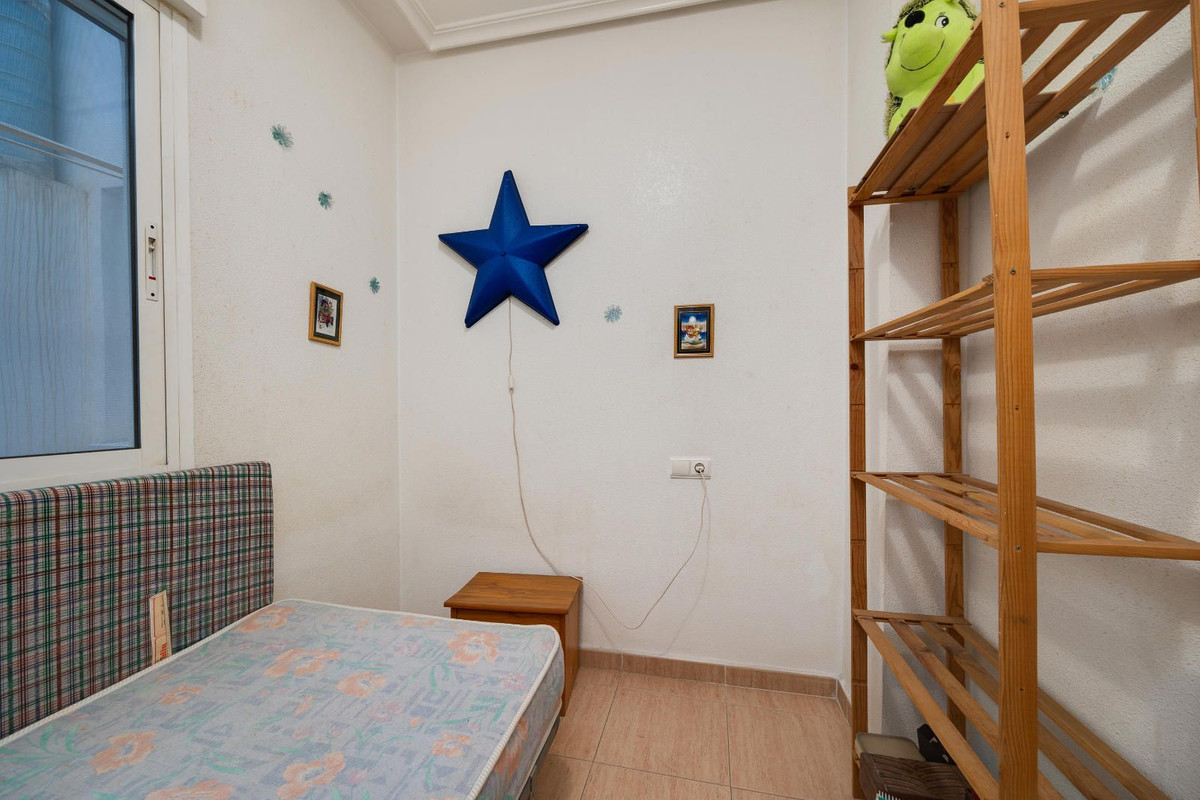 Se vende Apartamento Planta Media de 3 dormitorios en Costa Blanca, Alicante, España
