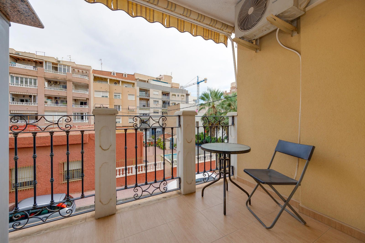 Se vende Apartamento Planta Media de 3 dormitorios en Costa Blanca, Alicante, España