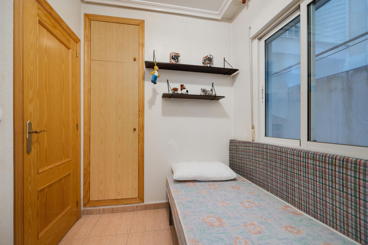 Se vende Apartamento Planta Media de 3 dormitorios en Costa Blanca, Alicante, España