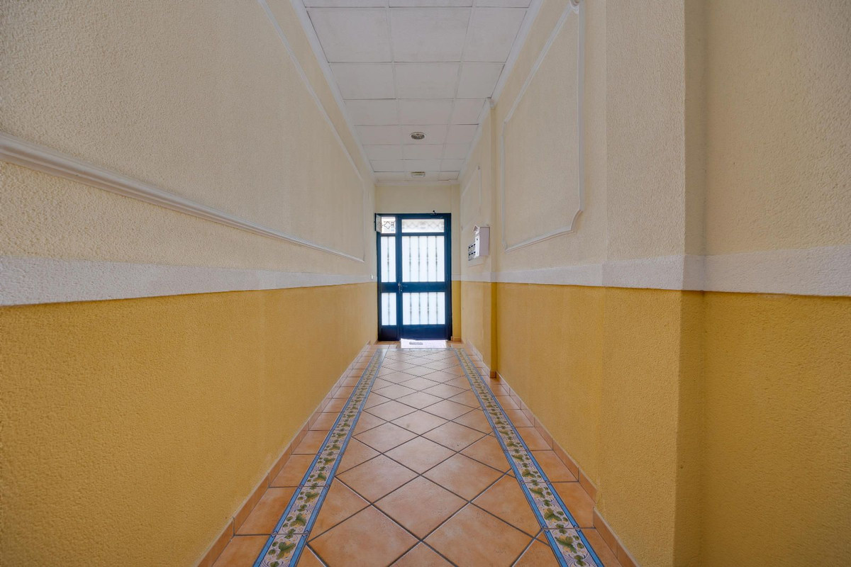 Se vende Apartamento Planta Media de 3 dormitorios en Costa Blanca, Alicante, España